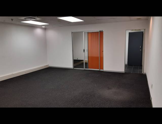 60M² OFFICE TO LET IN NORTH RIDING
